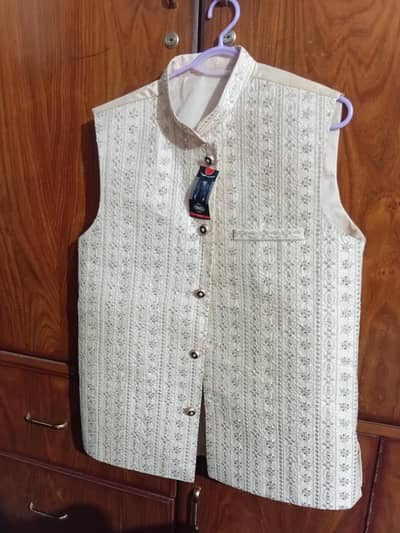 Brand new Men's waiscoat for sail