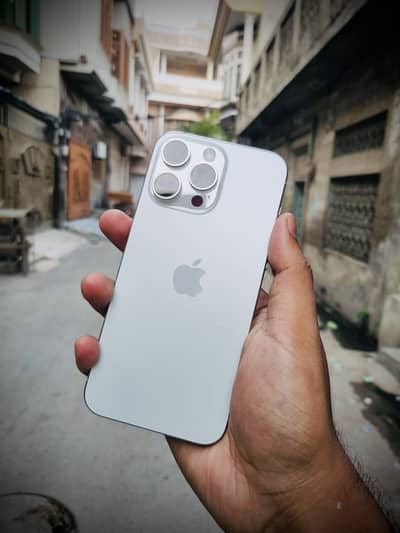 Apple iPhone 15 Pro Max