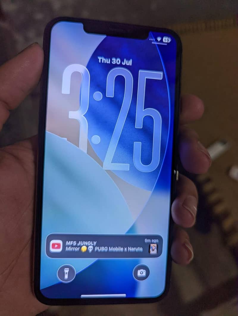 iPhone 11 Pro Max 4