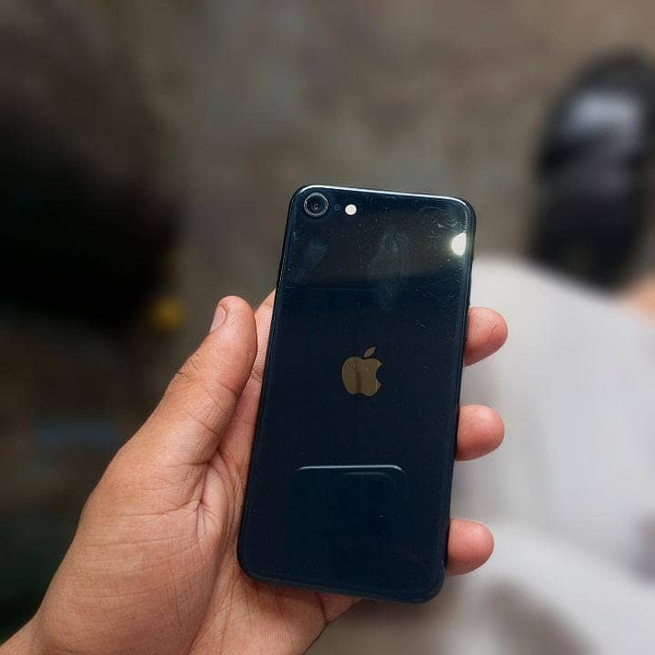 Apple iPhone SE 0