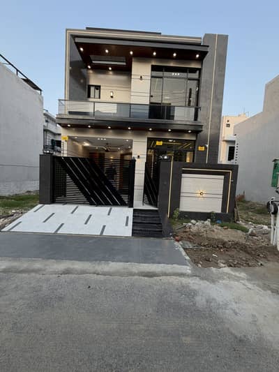 5 Marla House In Central Park Housing Scheme Is Available For sale