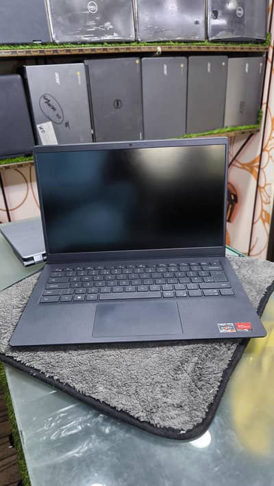 Laptop Dell 3425 Ryzen 7 5825