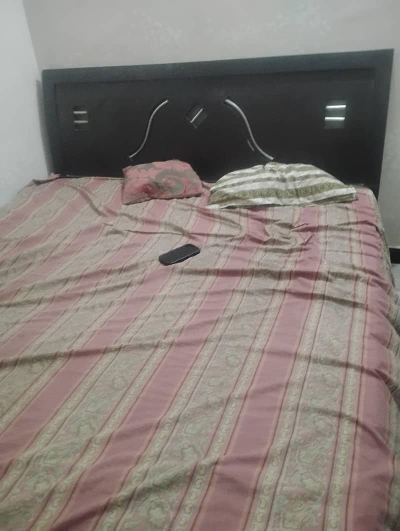 full size bed 1