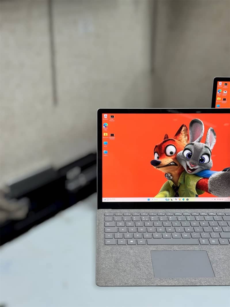 Microsoft Surface Laptop 2 1