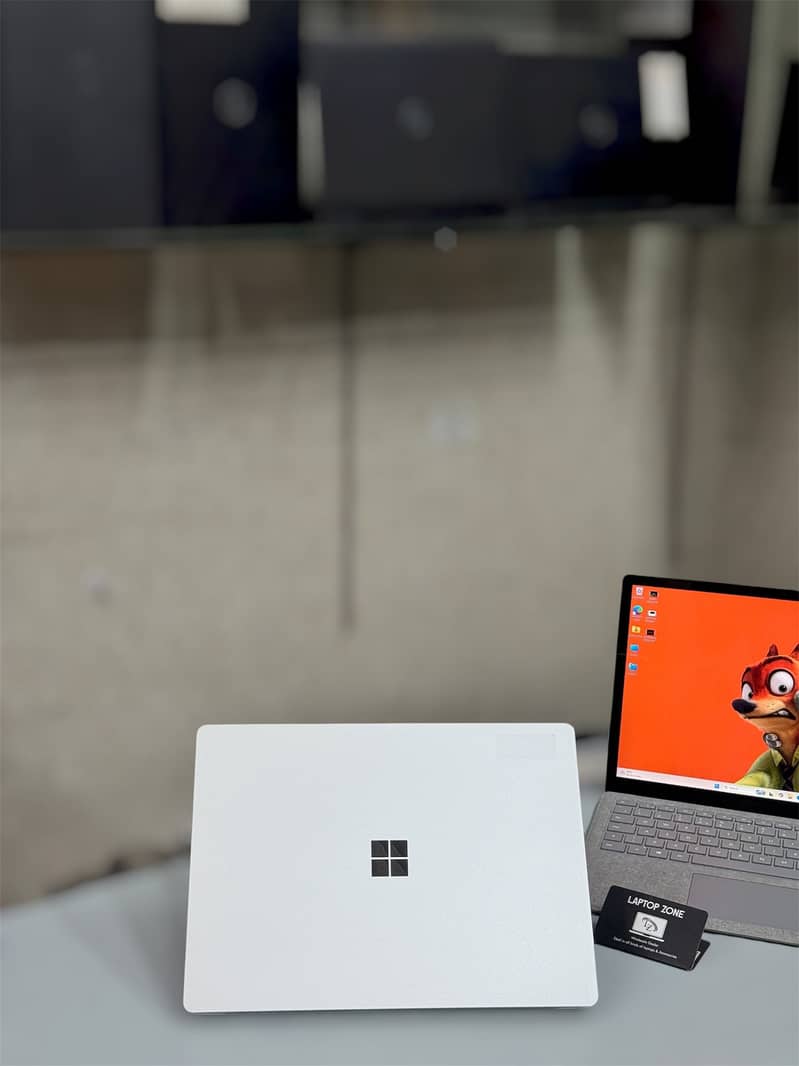 Microsoft Surface Laptop 2 6