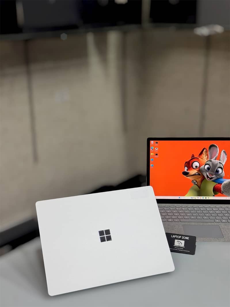 Microsoft Surface Laptop 2 7