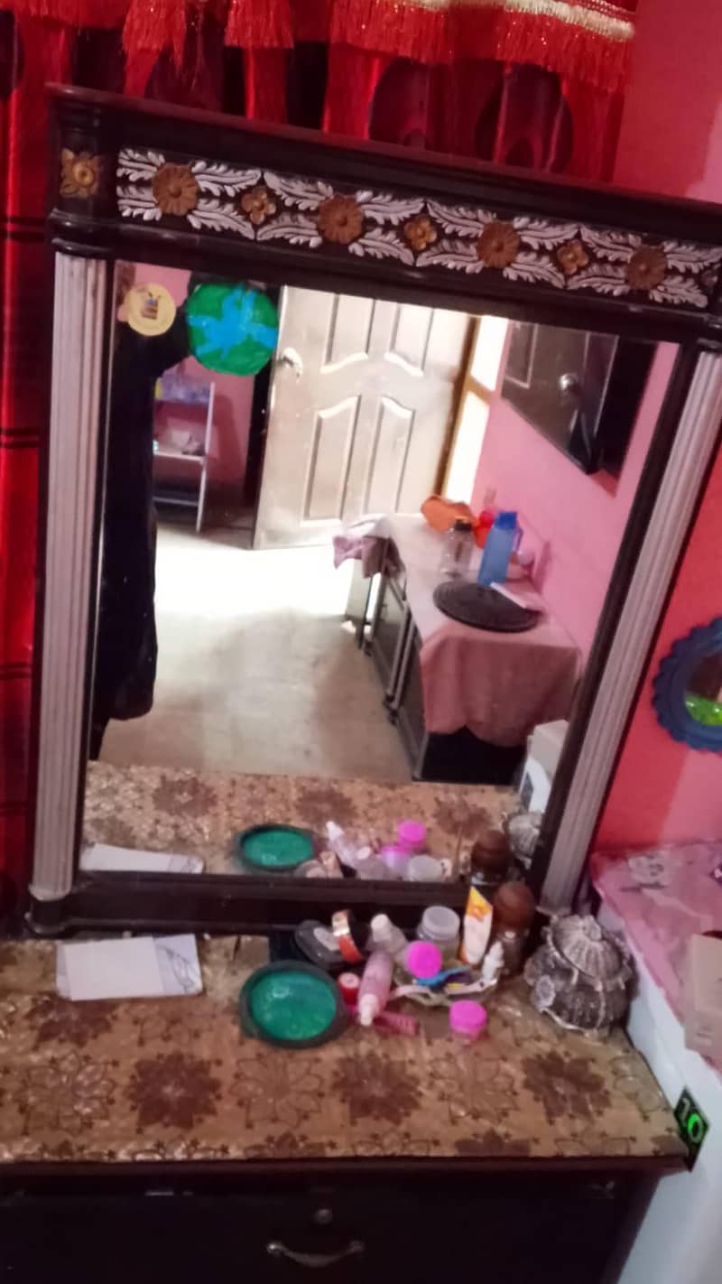 dressing table 2