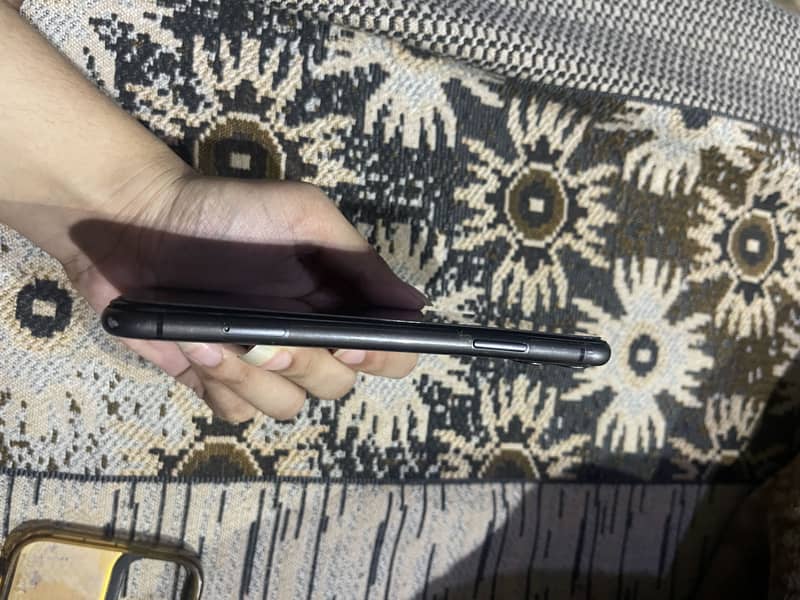 Apple iPhone 11 1