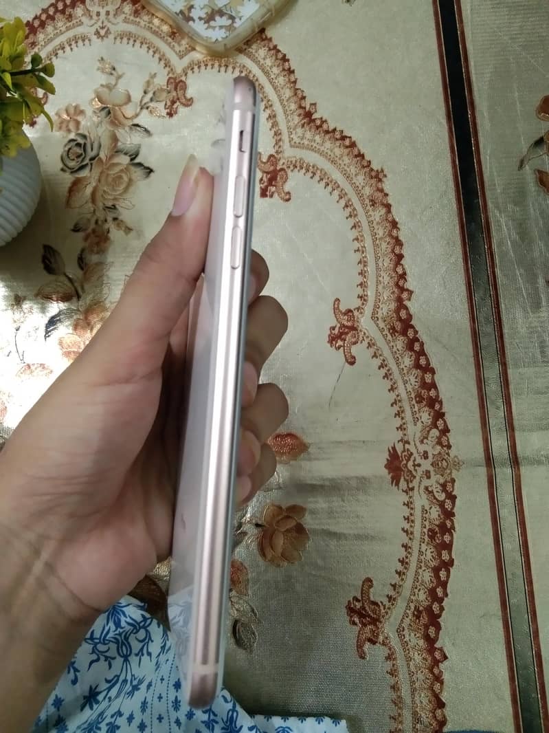 Apple iPhone 8 Plus 2