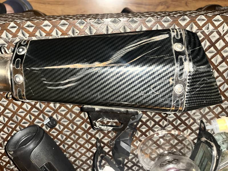 Akrapovic sctrcthd not dented 5