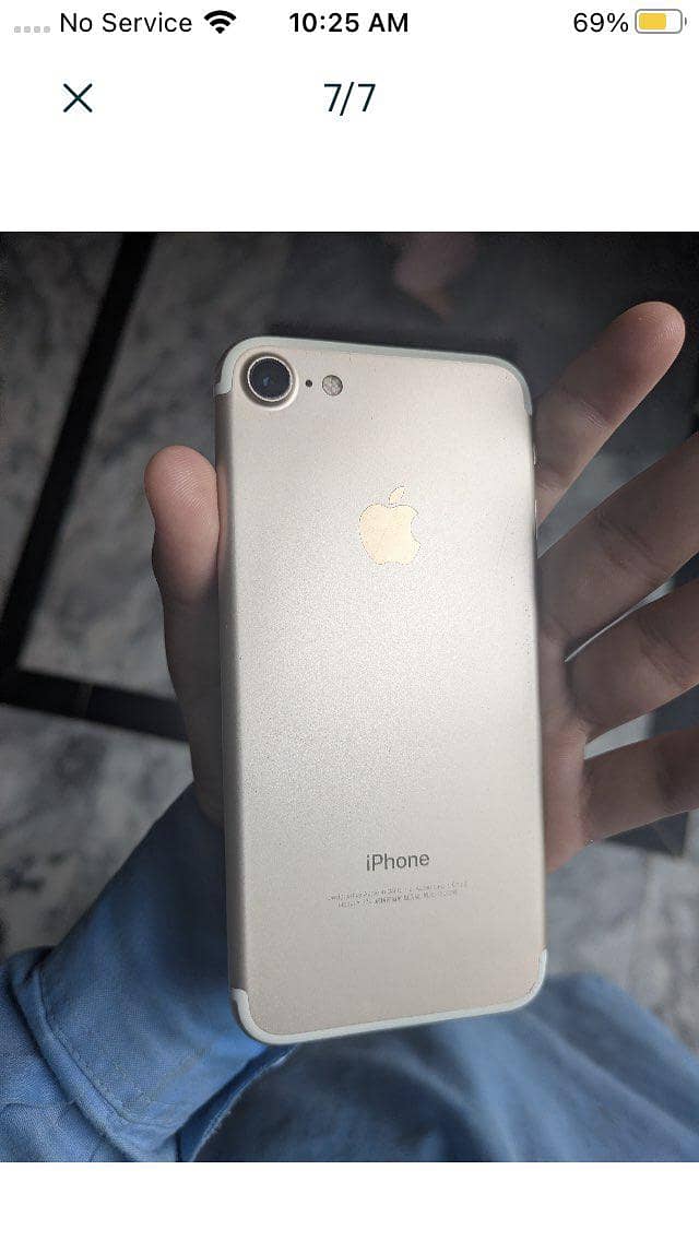 Apple iPhone 7 1
