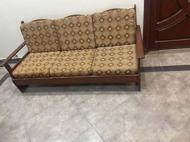 sofa set with table 3