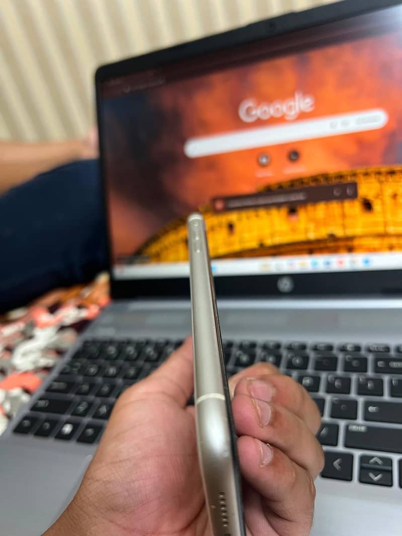 Apple iPhone 11 3