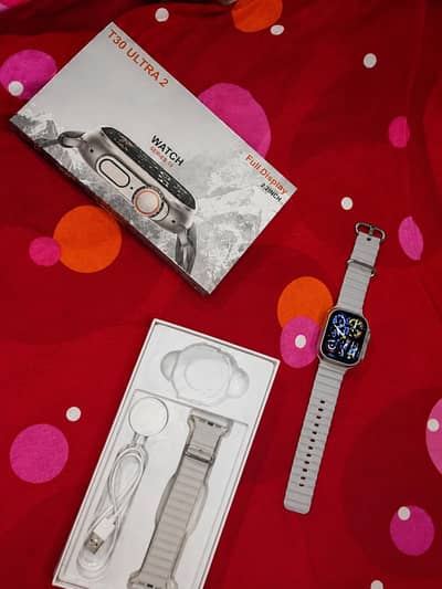 t30 Ultra 2 smart watch very good condition original box plus Charger
