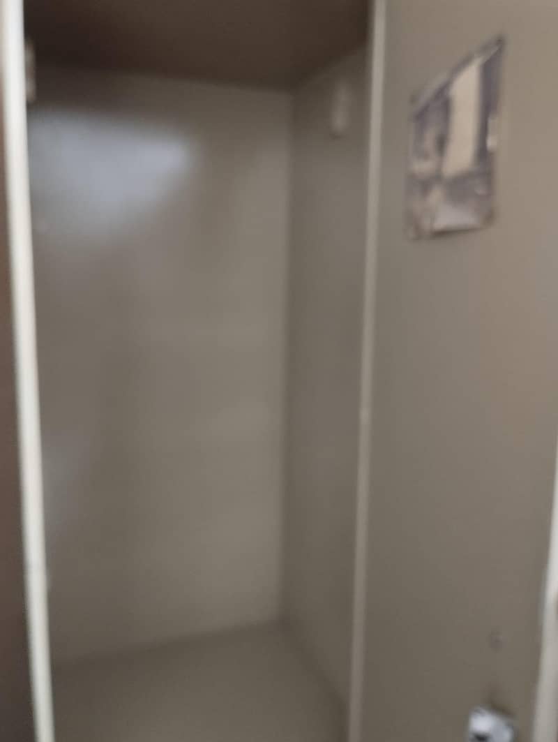 wardrobe 1