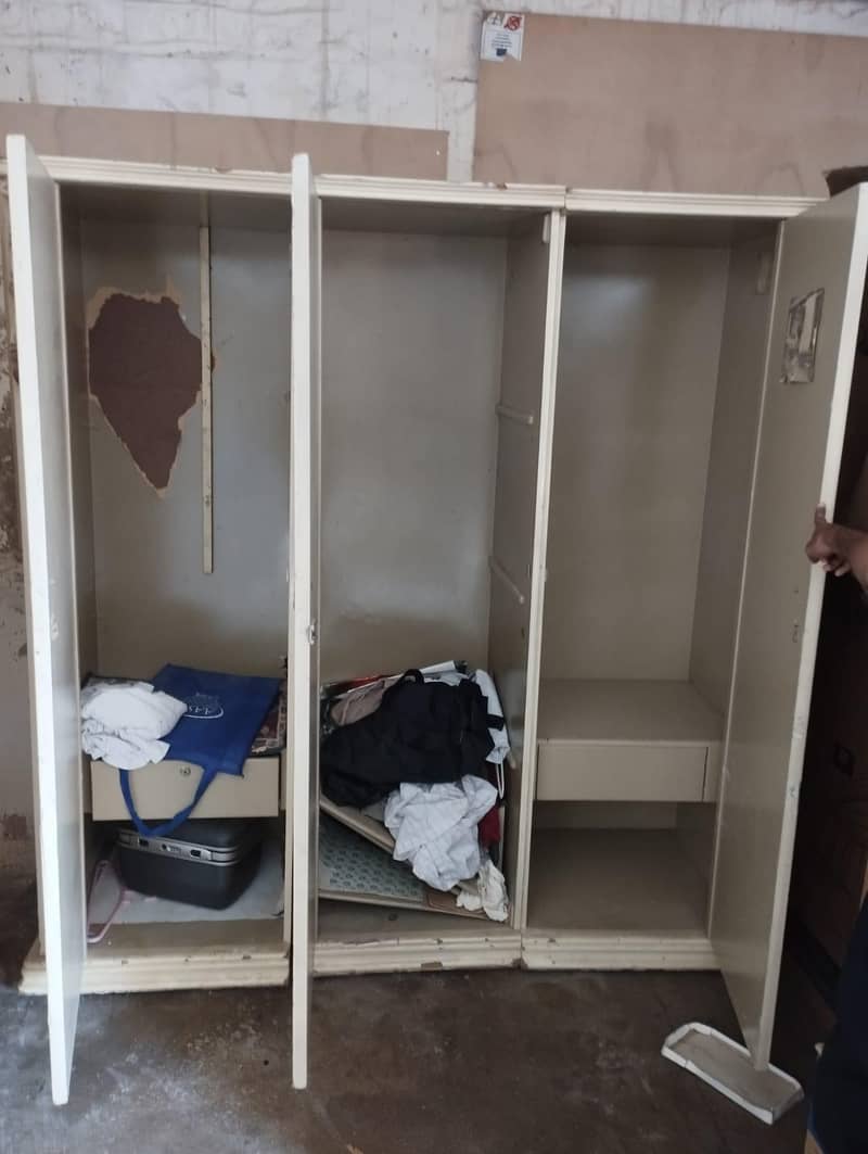 wardrobe 2