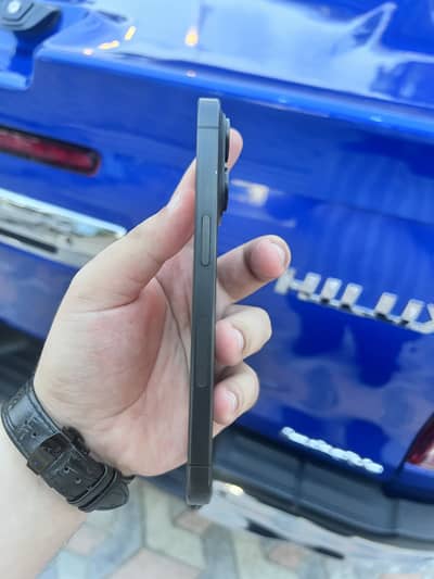 iPhone 15 Pro jv