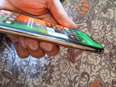 Apple iPhone XS