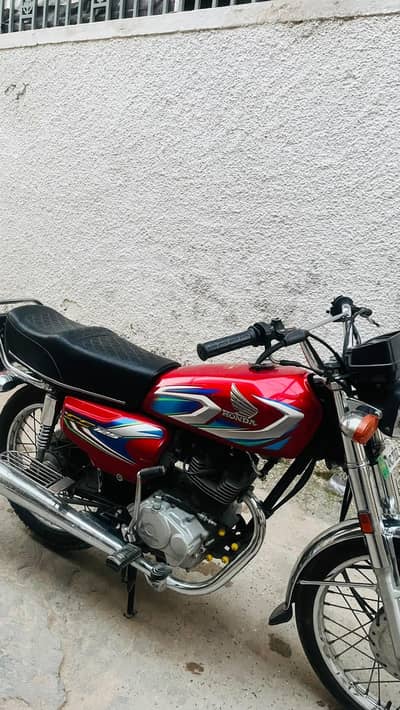 HONDA CG 125 2022 RED COLOUR