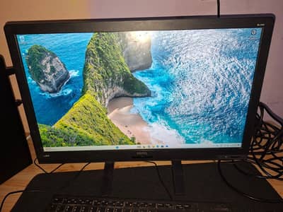 Computer for sale Hp ka CPU hy or Benq ki Led hy 21 inch 128 Gb