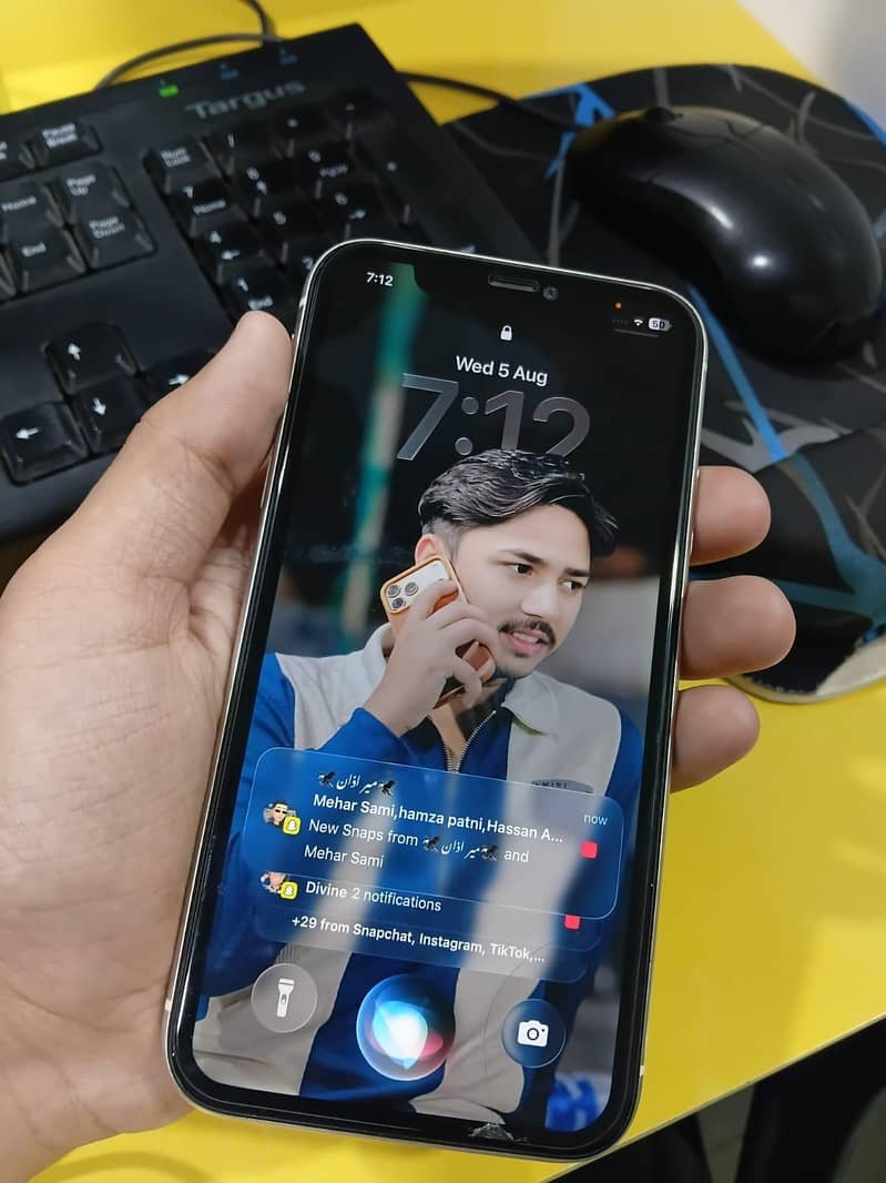 Apple iPhone 11 2