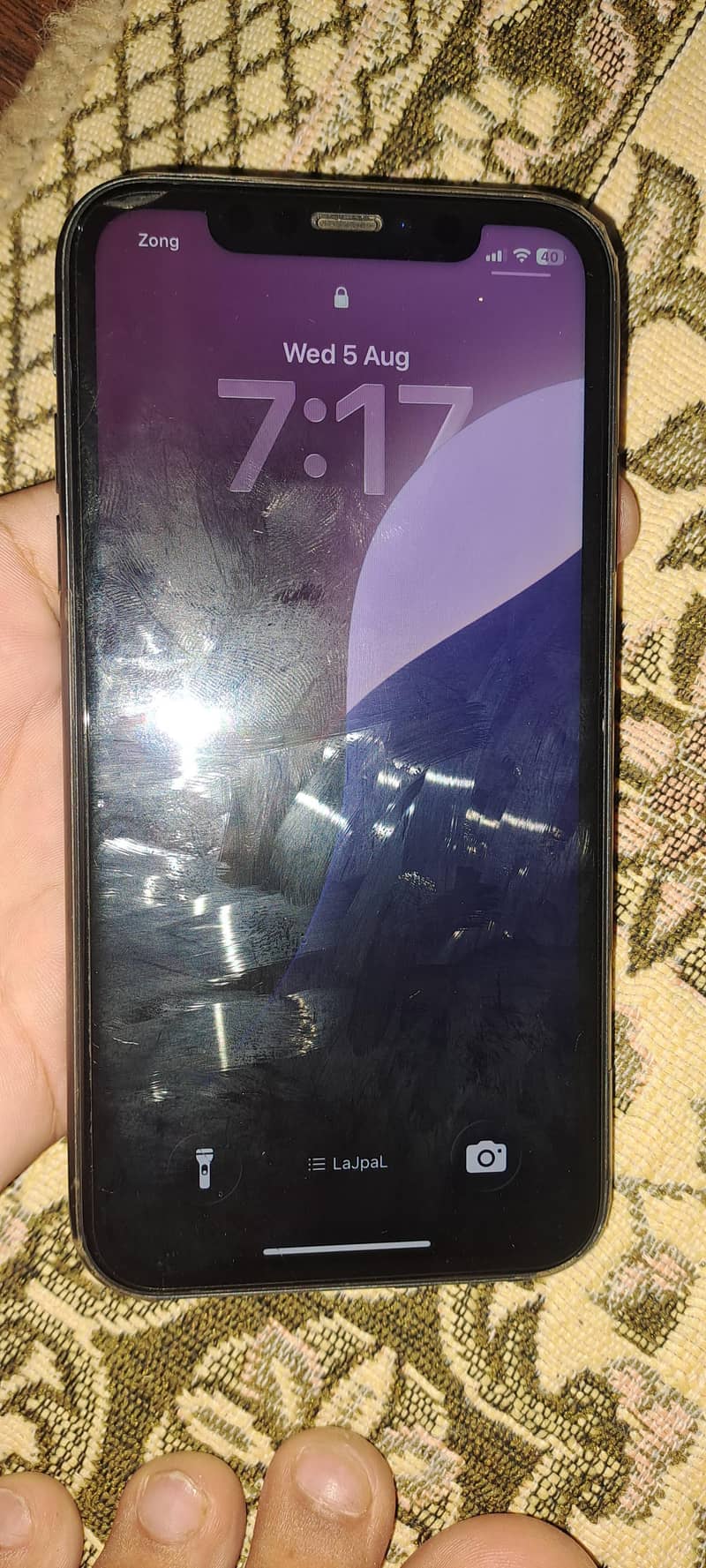 Apple iPhone 11 4