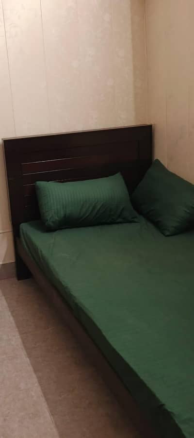Single Bed for sale (without mattress)