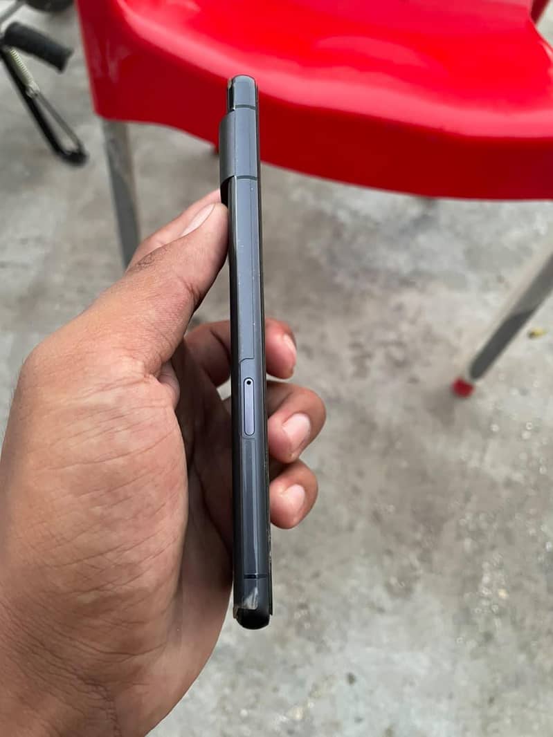 Google Pixel 7 4