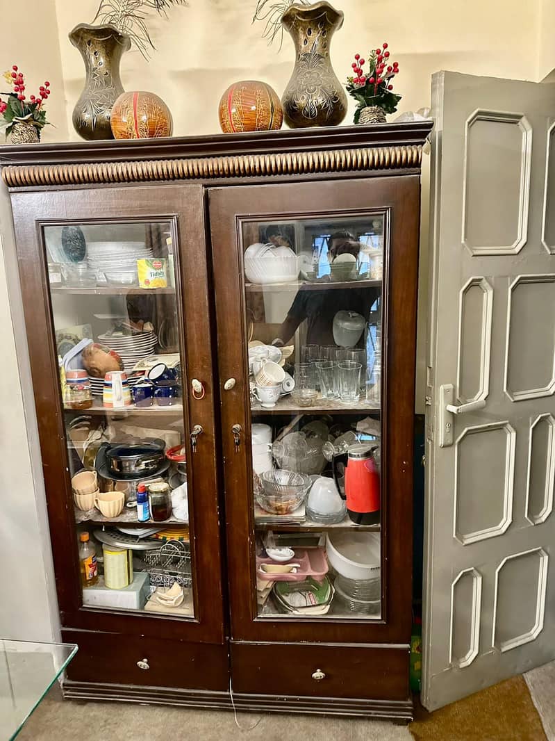 Dining Table with Show Case 3