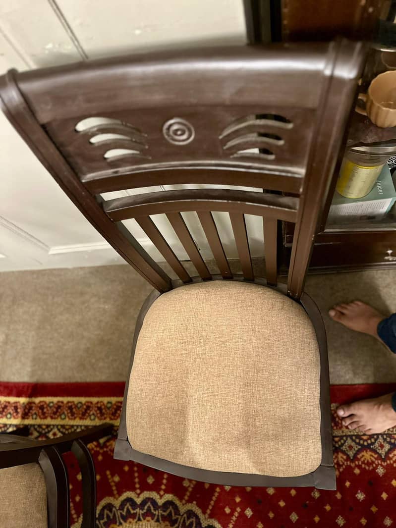 Dining Table with Show Case 10