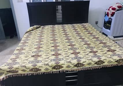 Full size double bed for sale
