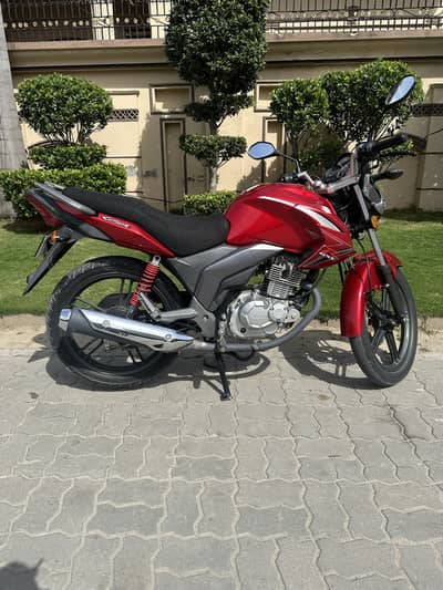 SUZUKI GSX 125