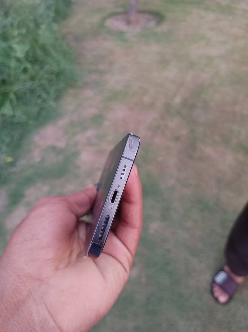 Apple iPhone 13 Pro Max 3