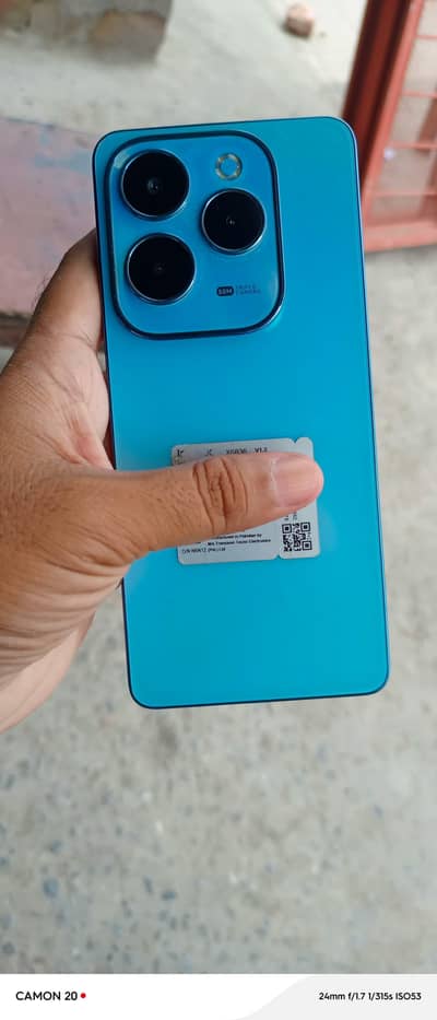 Infinix Hot 40