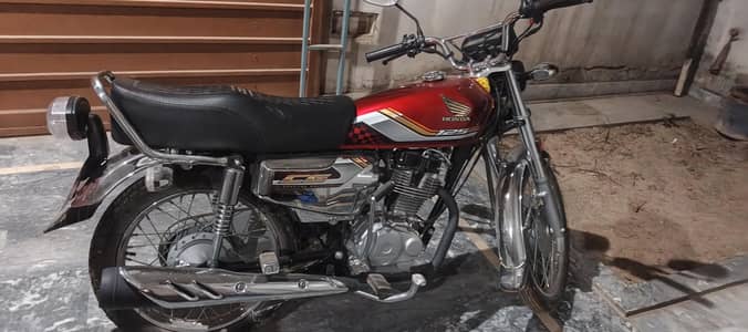Honda 125 silver special edition