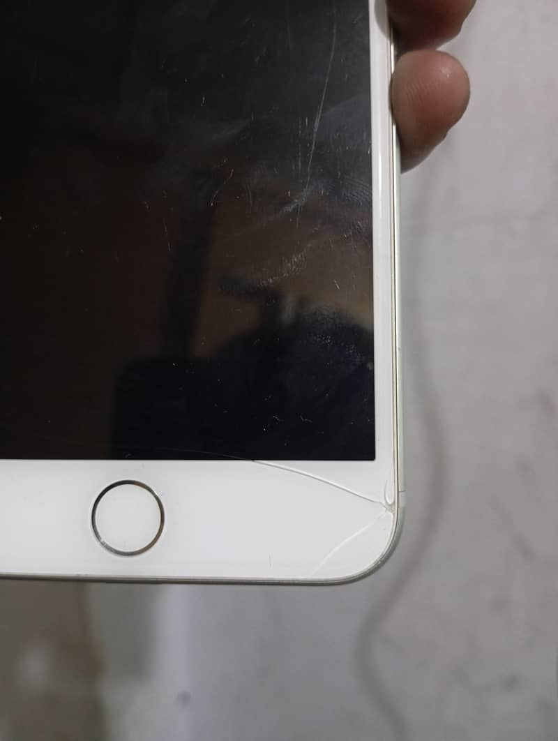 Apple iPhone 7 Plus 1