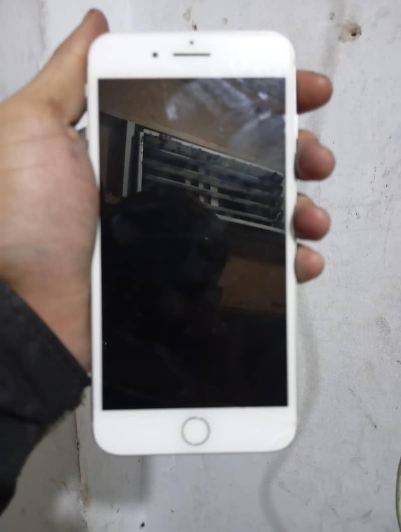 Apple iPhone 7 Plus 2