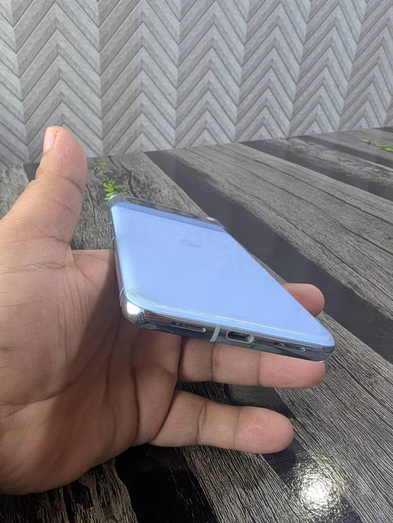 Google Pixel 8 pro 2