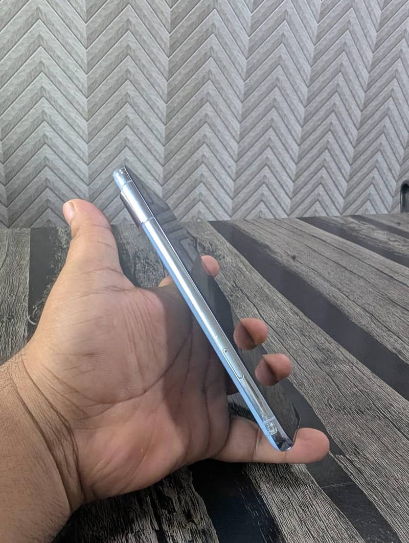 Google Pixel 8 pro 6