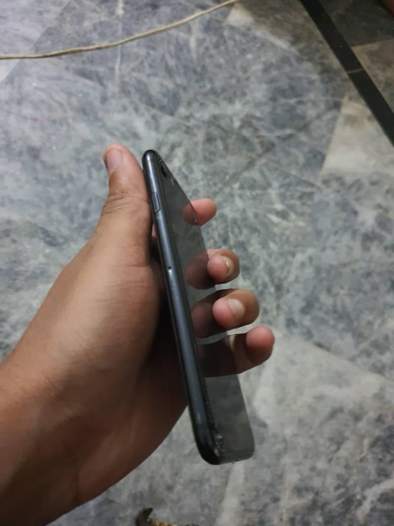 Apple iPhone SE 4