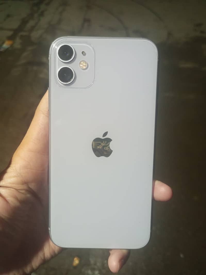 iPhone 11 2