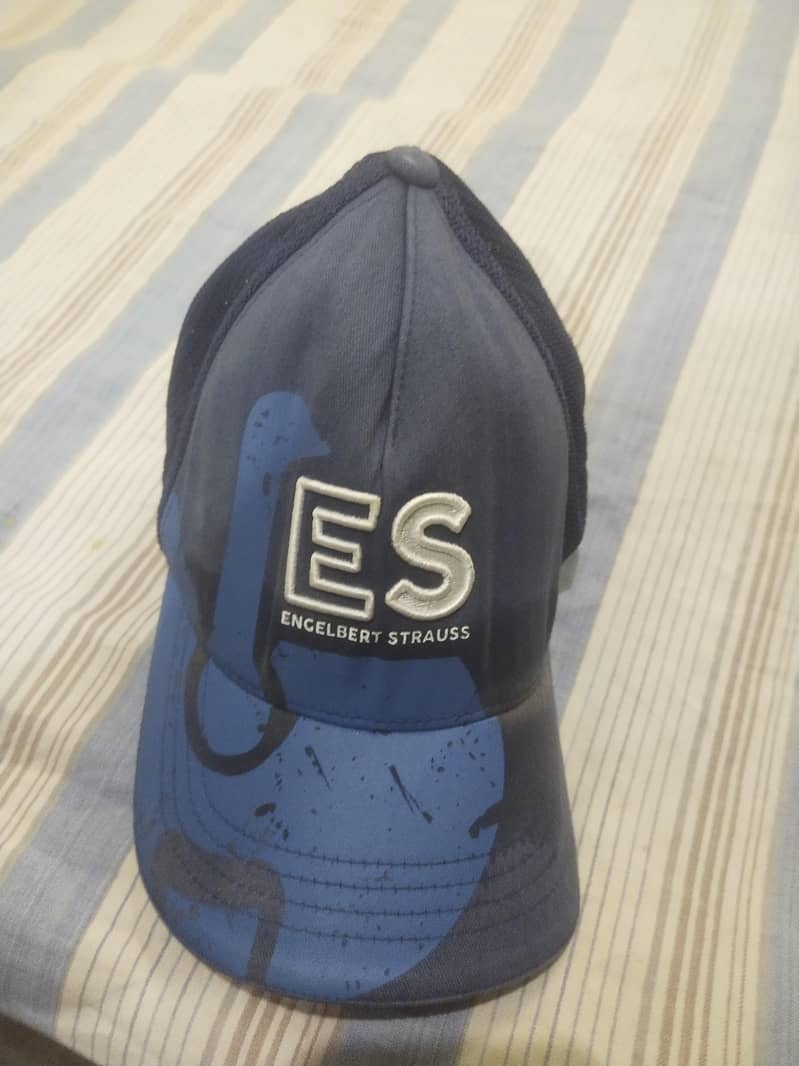 Cap for man 0