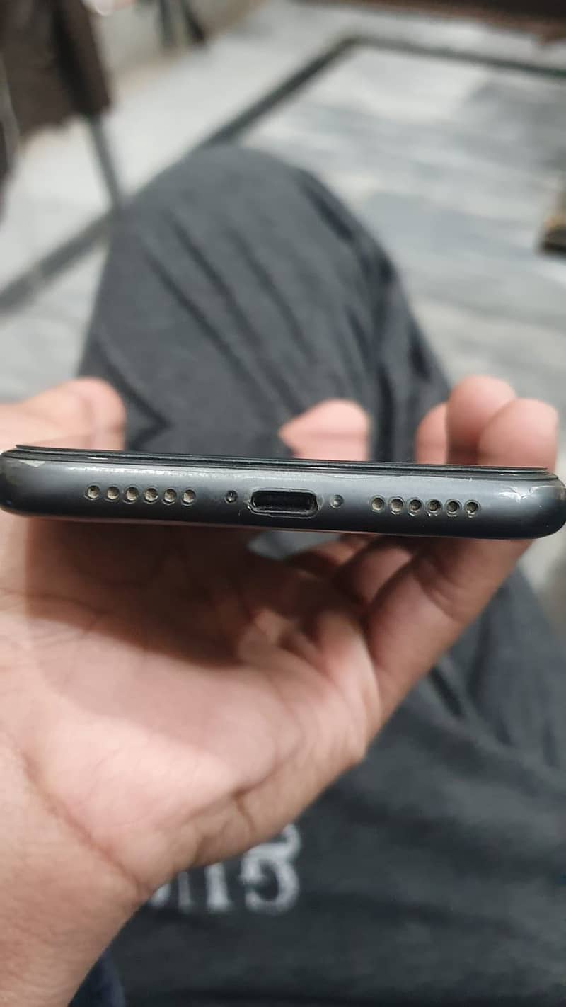 Apple iPhone 11 1