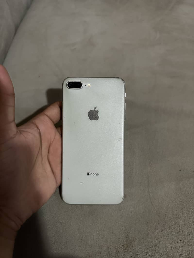 Apple iPhone 8 Plus 2