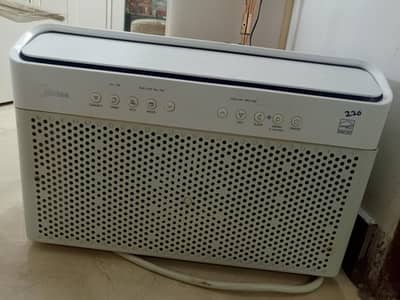 Medea 1 ton inverter Ac