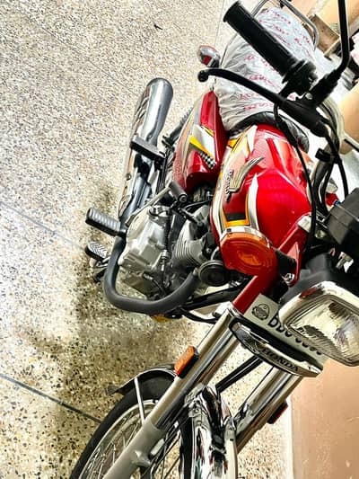 Honda 125 2025 model Lush Condition WhatsApp 03709801770