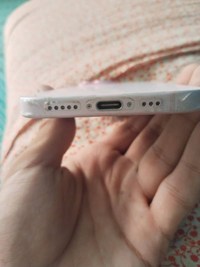 Apple iPhone 15 2