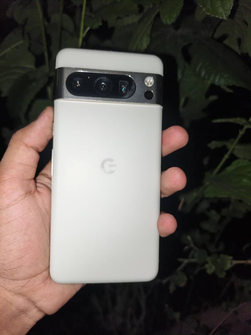 Google Pixel 8 Pro 1
