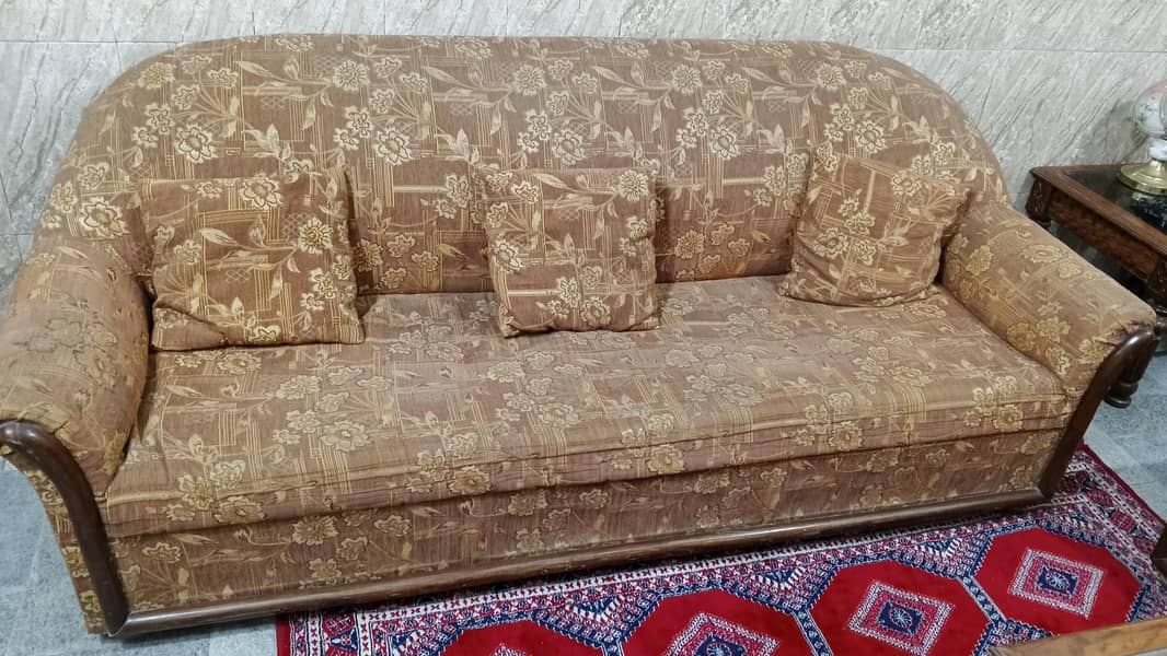 5 seater sofa 0