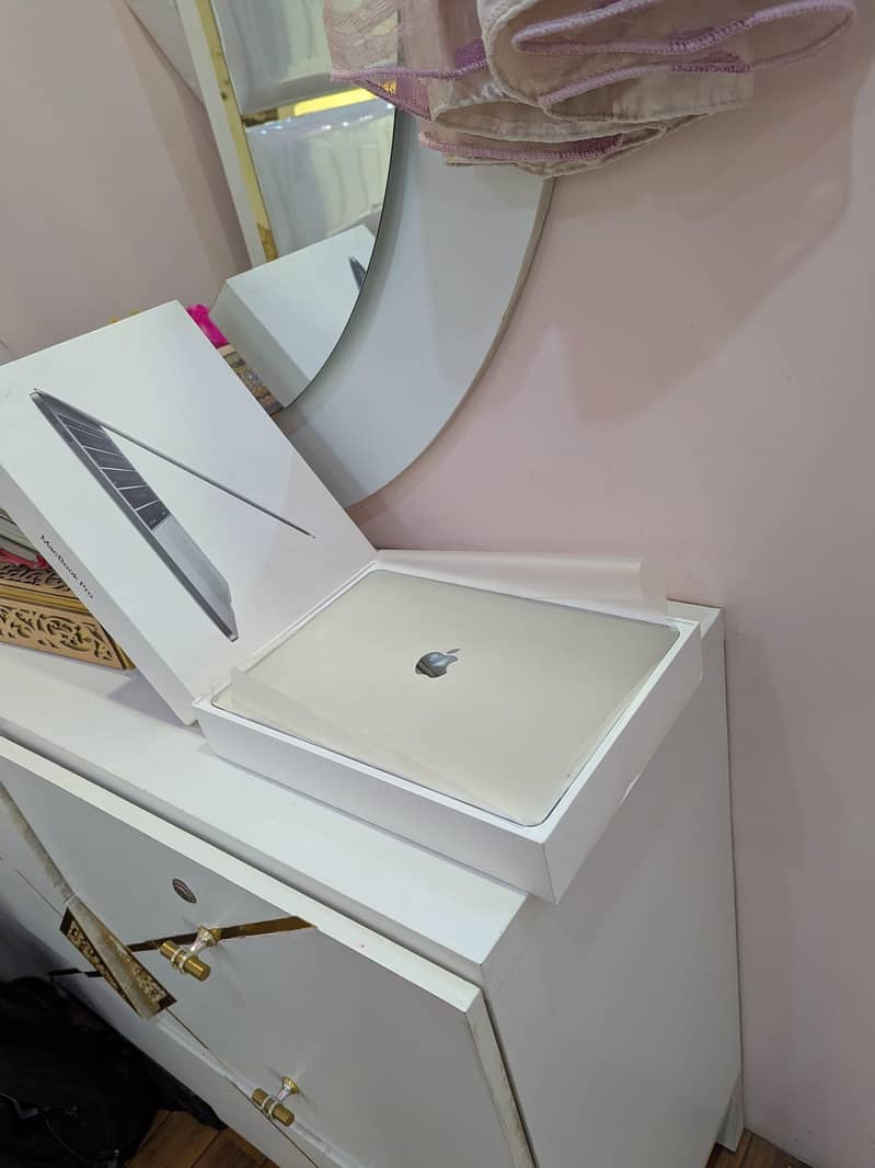 MacBook pro 2017 2